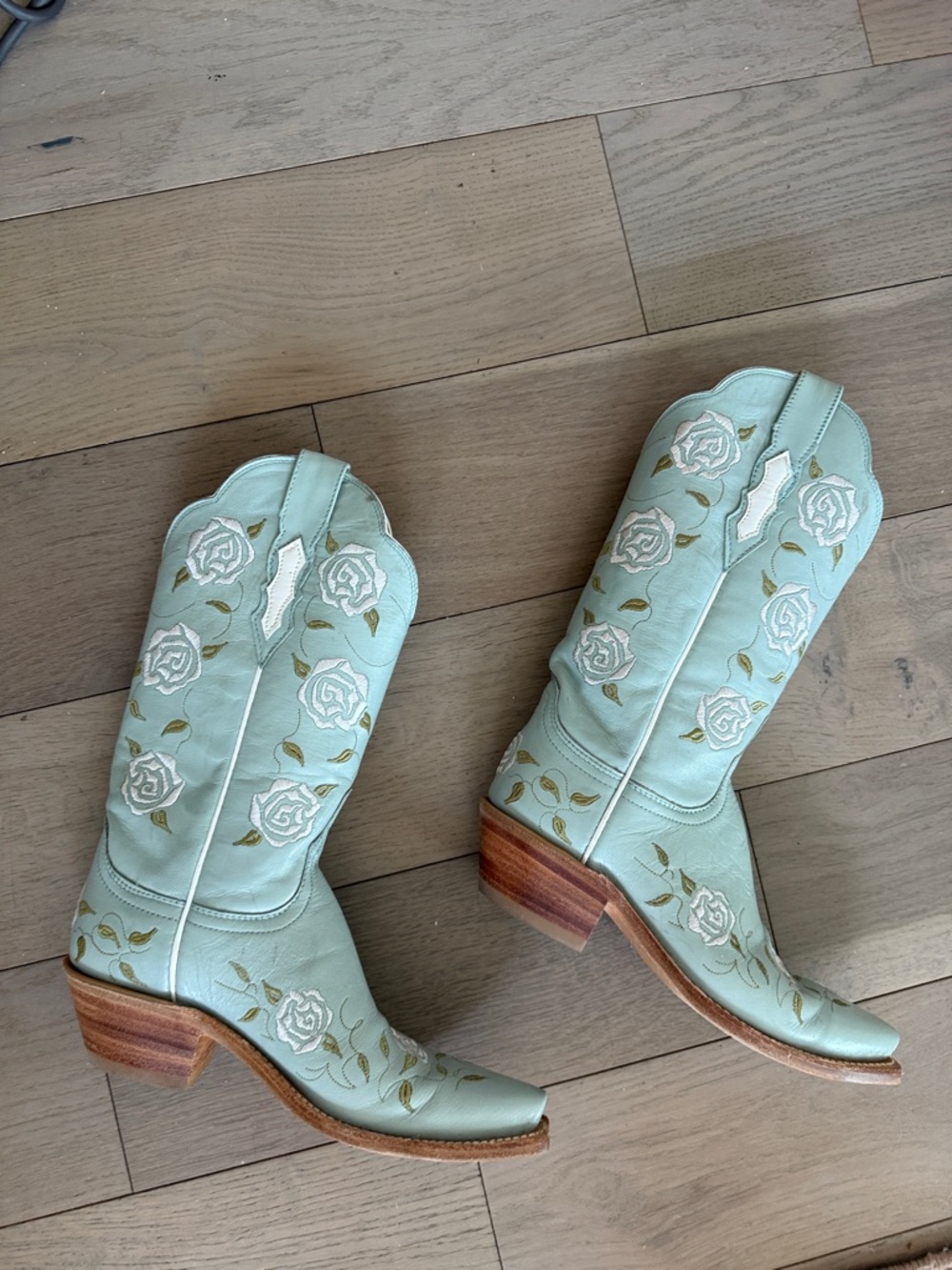 Lucchese floral cowboy boots - Picture 6 of 7
